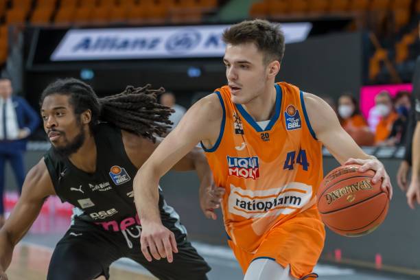 甲冠军争夺 甲冠军争夺